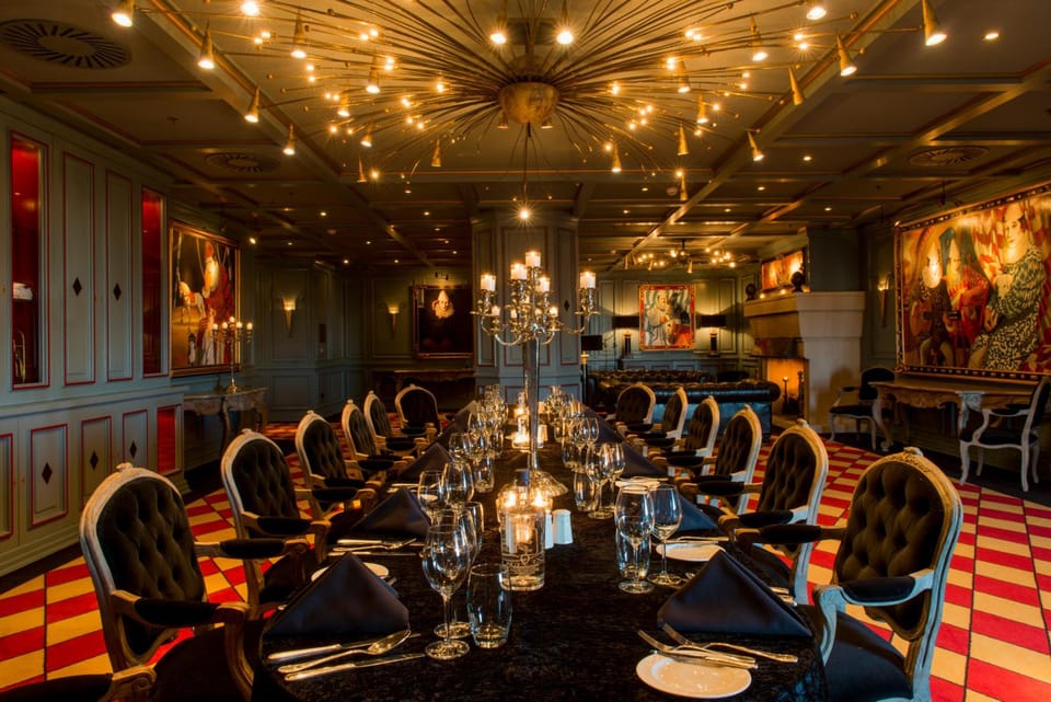Banquet hall