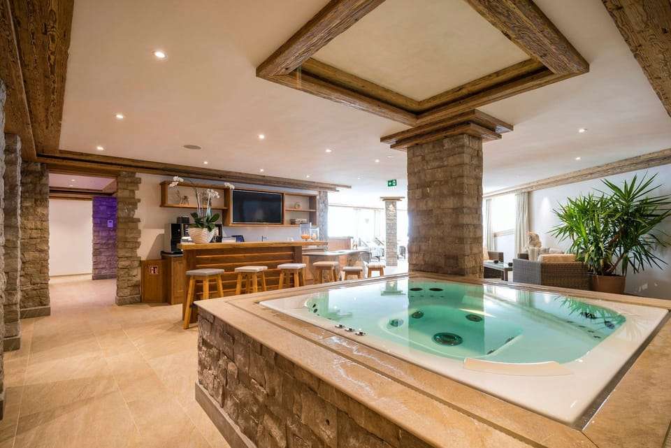 TOP Hotel Sarain Active Mountain Resort Hotel in Lantsch/Lenz