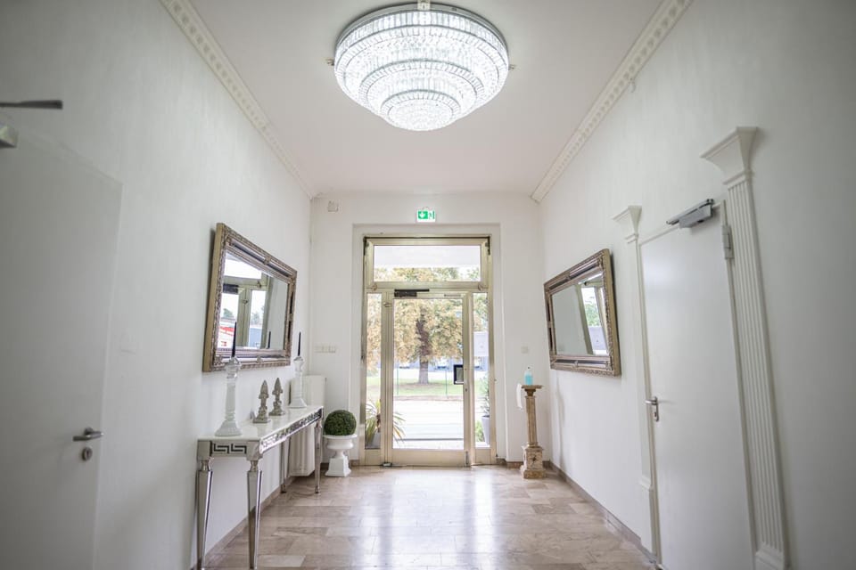 VILLA BOWDY Hotel in Düren
