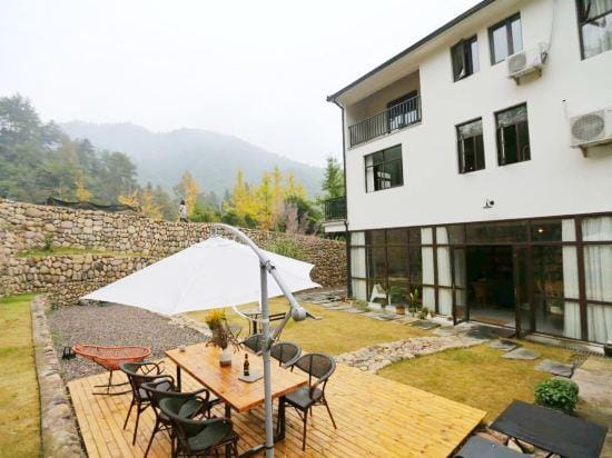 Hangzhou Lin'an Nuanshan Homestay Hotel in Hangzhou