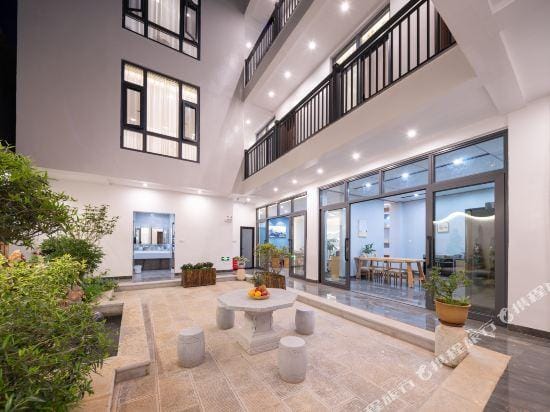 Jianshui Wufeng homestay Hotel in China