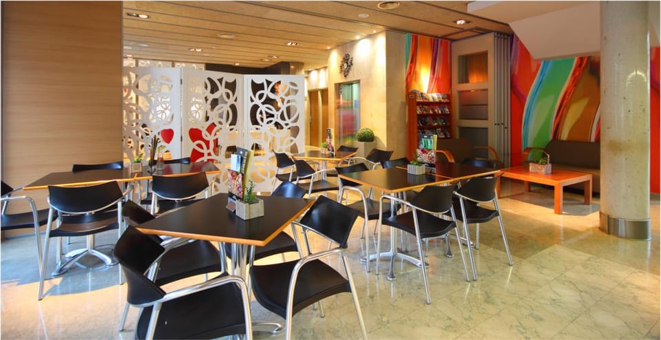 Bar/lounge