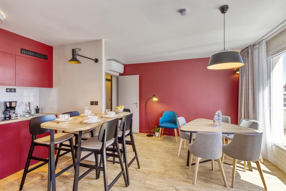 Appart'City Confort Paris Clichy - Mairie Apartment hotel in Clichy