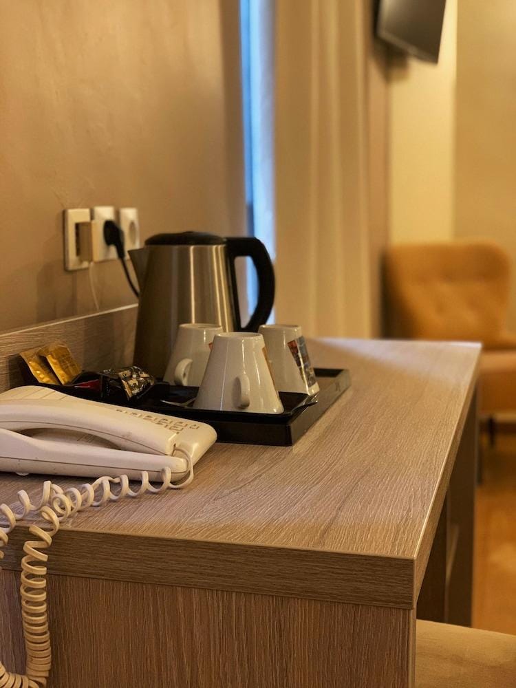 Empire Hotel Hotel in Nimes