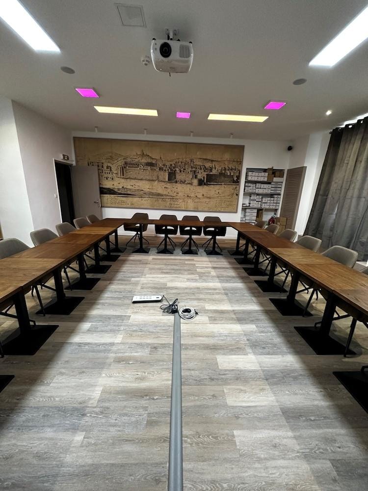 Empire Hotel Hotel in Nimes