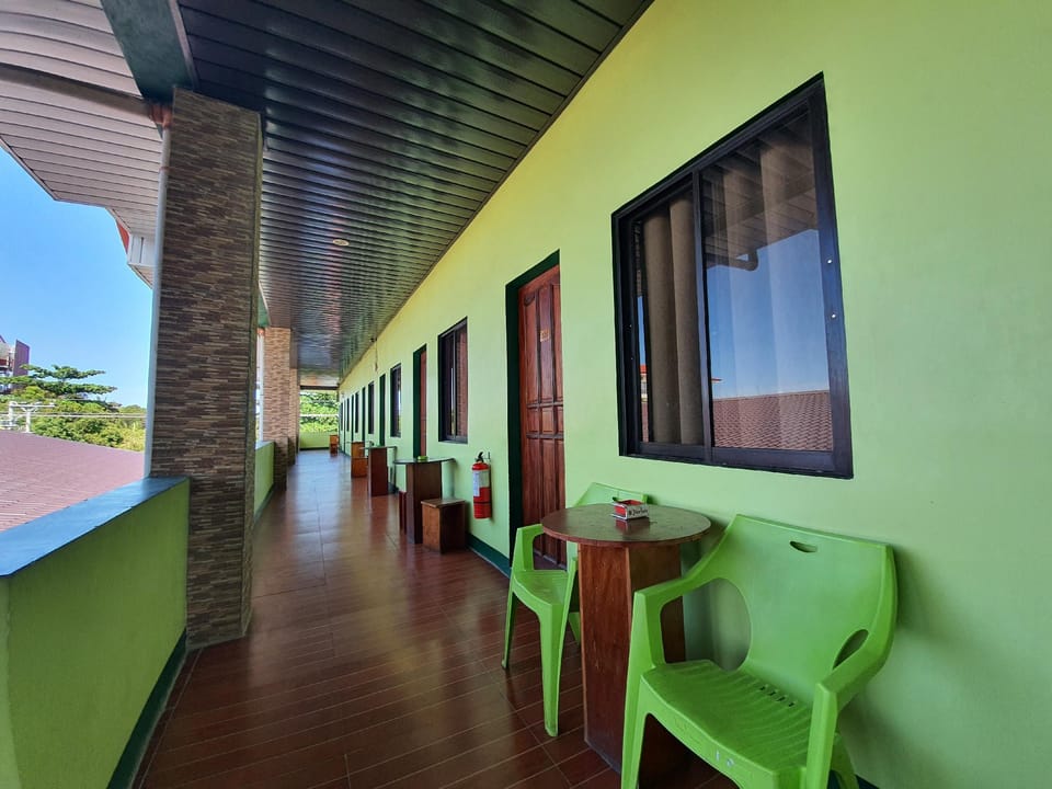 AOSMEC Square Hotel Inn in Lapu-Lapu City
