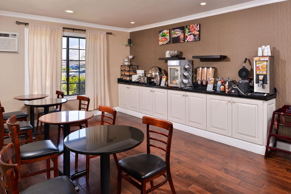 Best Western Palm Garden Inn Hotel in Westminster