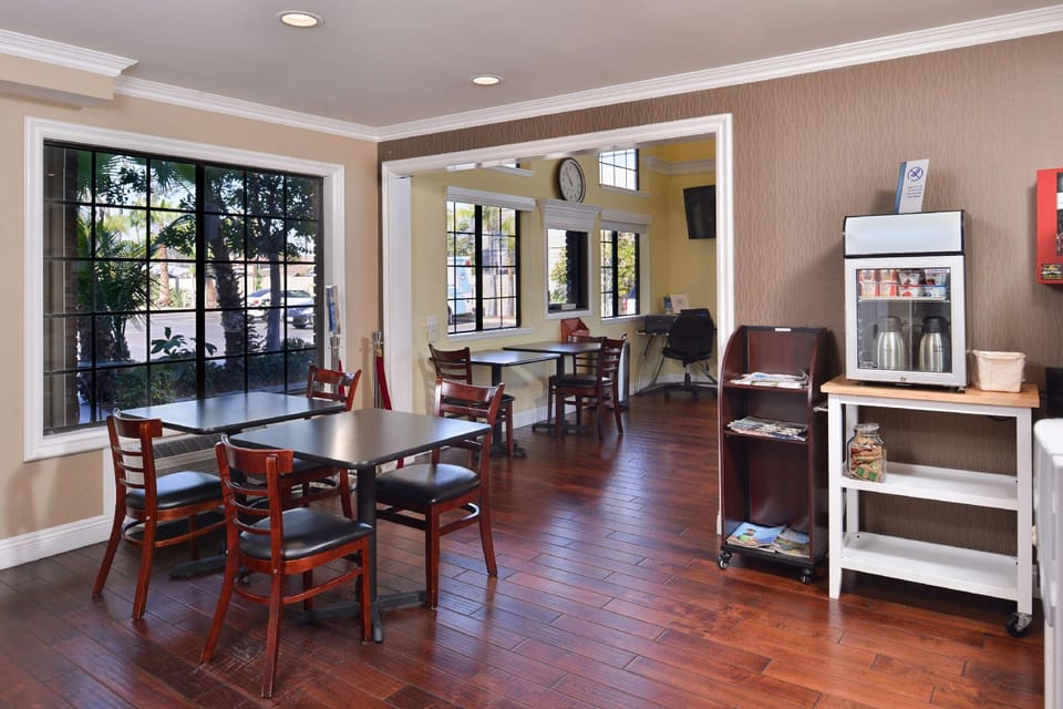 Best Western Palm Garden Inn Hotel in Westminster