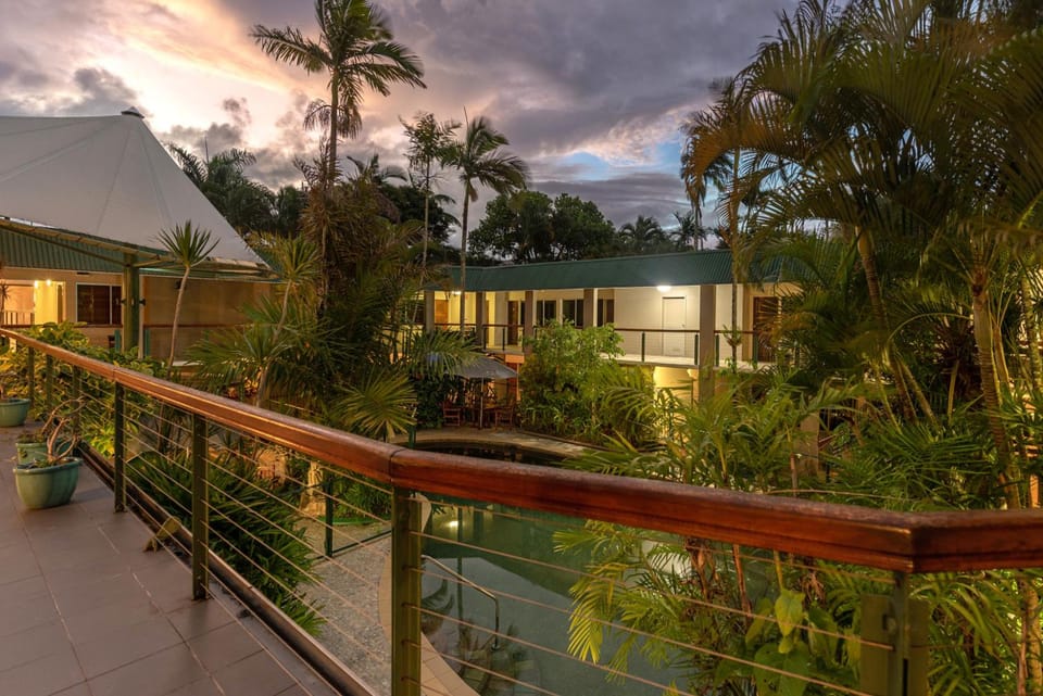 Bay Village Tropical Retreat Apartment hotel in Cairns