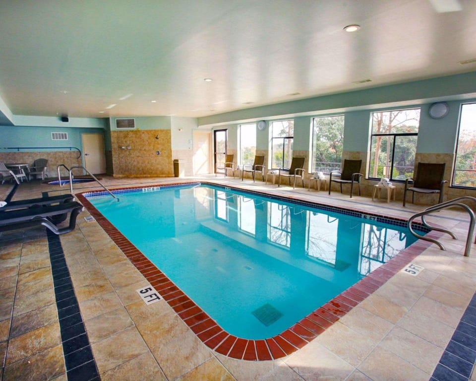 Comfort Suites Georgetown Hotel in Georgetown