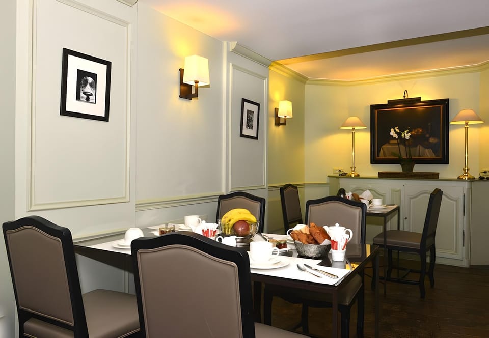 Hotel Henri IV Rive Gauche Hotel in Paris