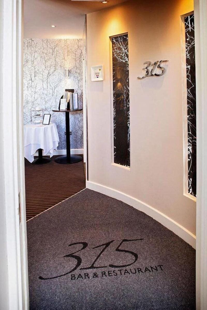 315 Bar And Restaurant Hotel in England