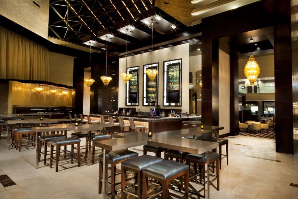 Hyatt Regency New Orleans Hotel in Warehouse District