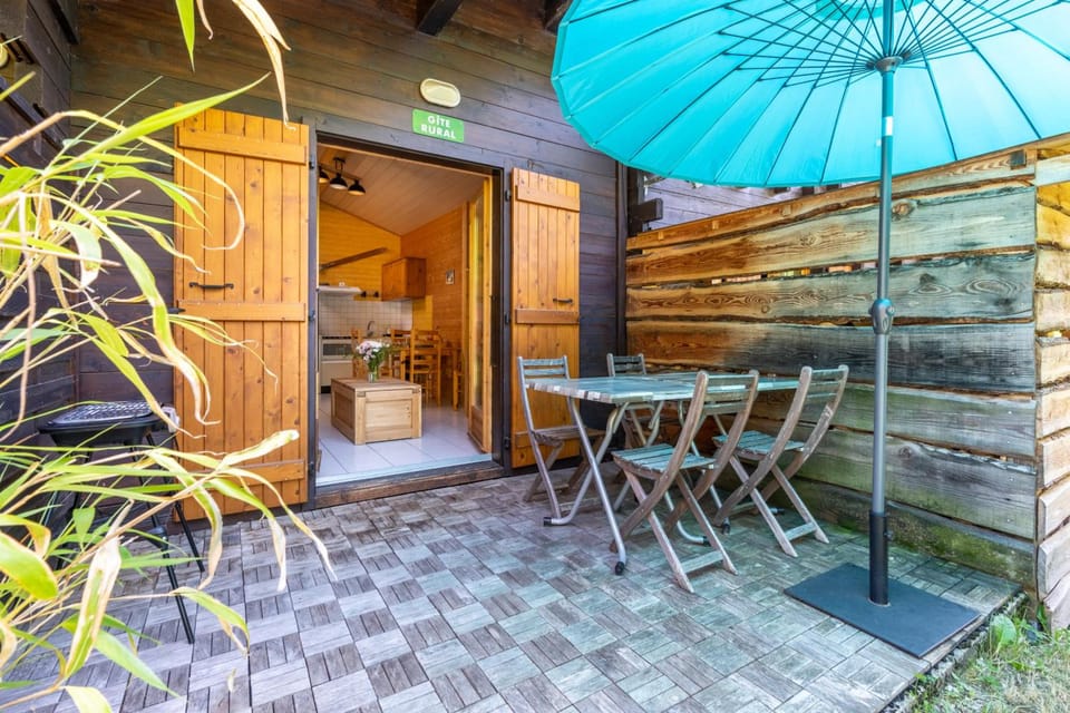 Le Chalet des 3 Monts   Hotel in Haute-Savoie