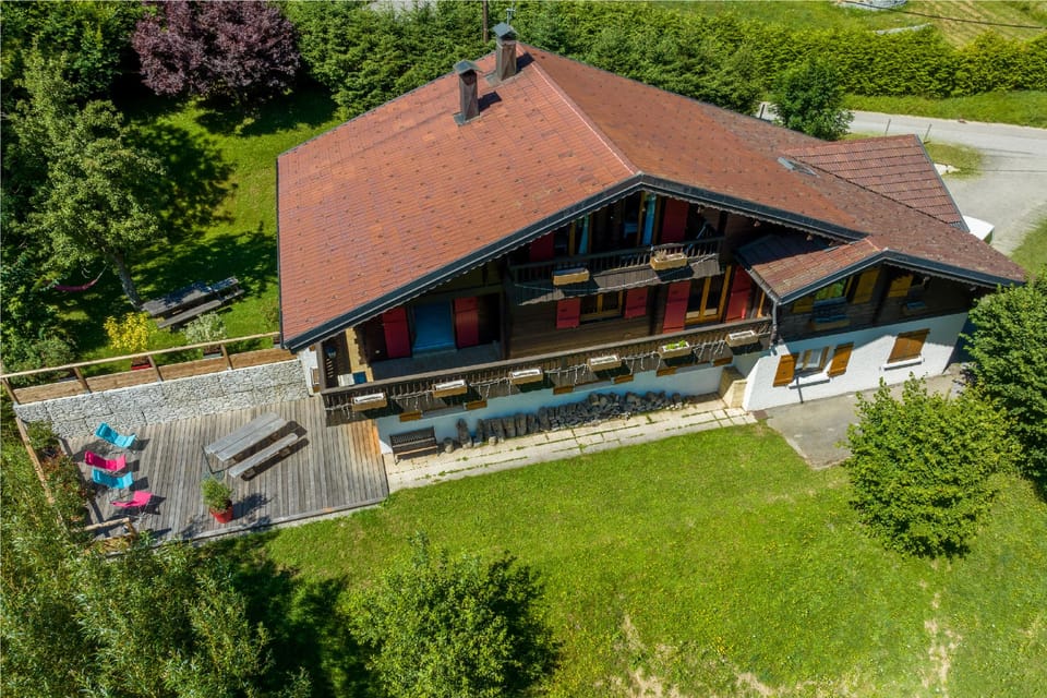 Le Chalet des 3 Monts   Hotel in Haute-Savoie