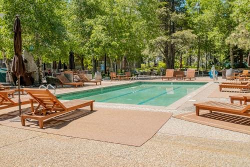 PlumpJack Inn Hotel in Palisades Tahoe (Olympic Valley)