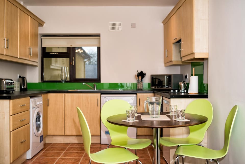 Cathedral View Apartments Hotel in Longford
