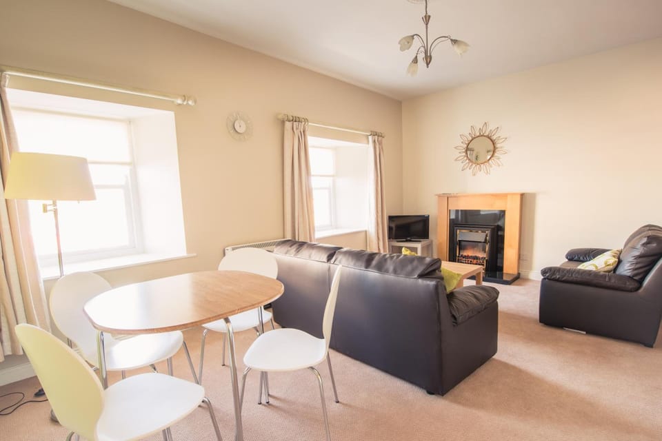 Cathedral View Apartments Hotel in Longford