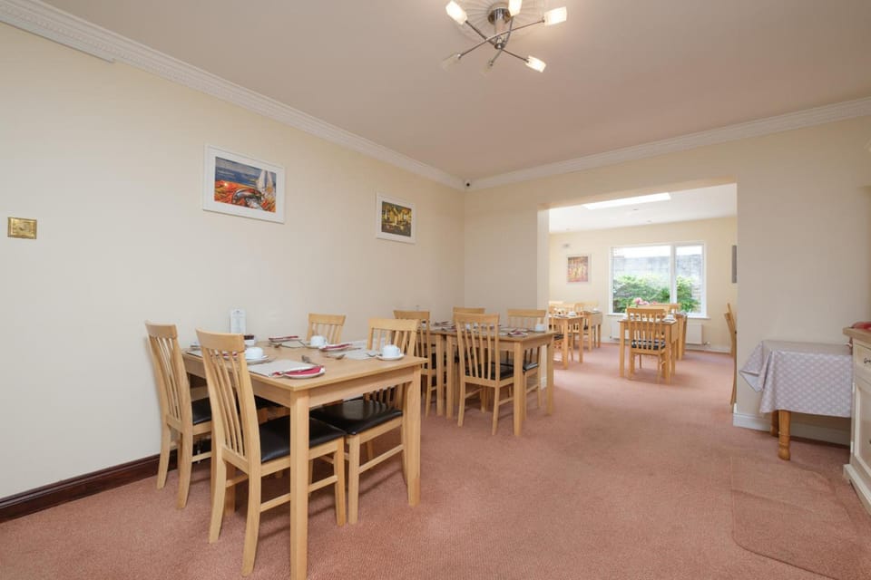 Four Seasons B&B Hotel in Galway