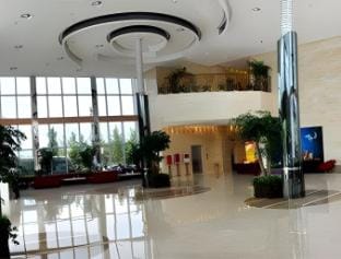 Ramada Plaza by Wyndham Hangzhou Riverside Hotel in Hangzhou
