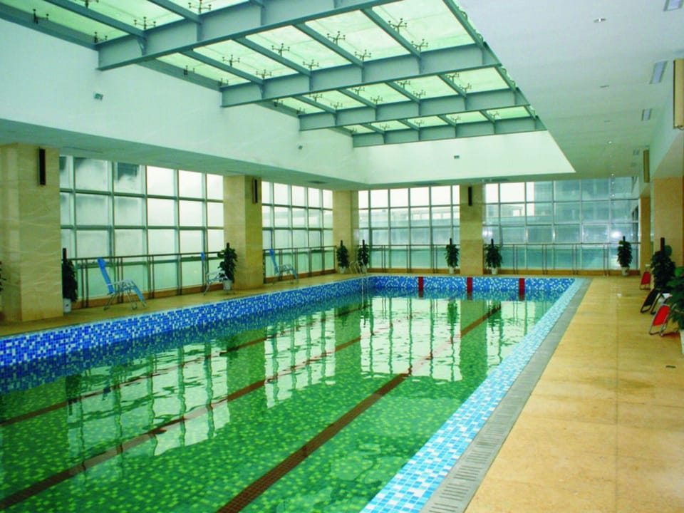 Ramada Plaza by Wyndham Hangzhou Riverside Hotel in Hangzhou
