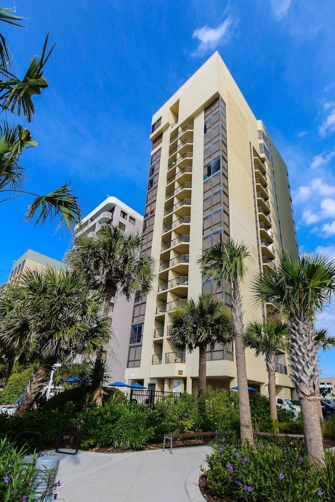 Schooner II Beach and Racquet Club Hotel in Myrtle Beach