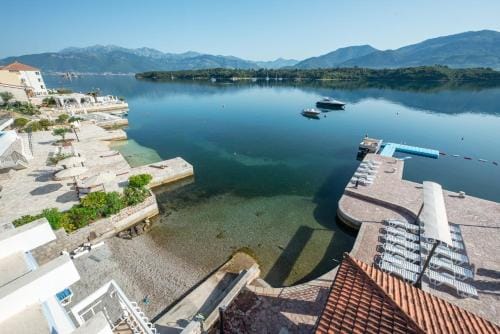 Apart-hotel Villa Lav Hotel in Kotor Municipality