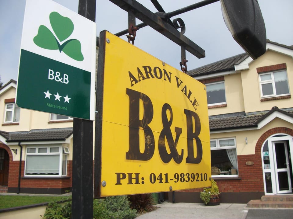 Aaron Vale B & B Hotel in Drogheda
