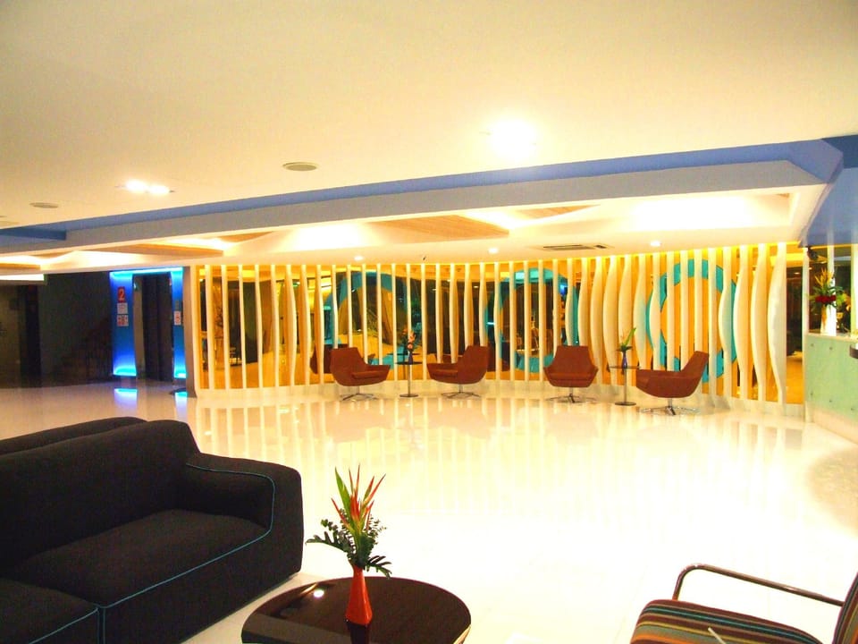 Grand Tower Inn Sathon Hotel in Bangkok