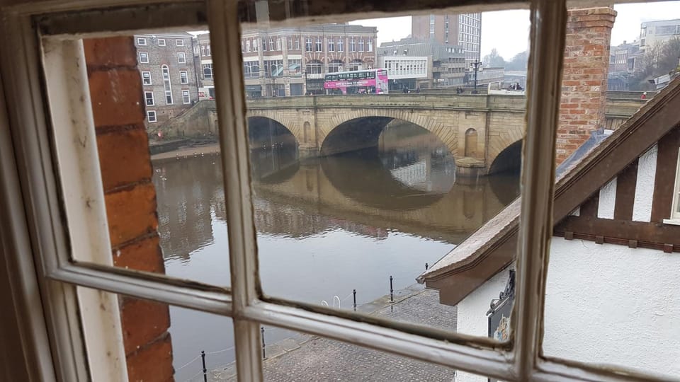 Lil's On The Waterfront Hotel in York