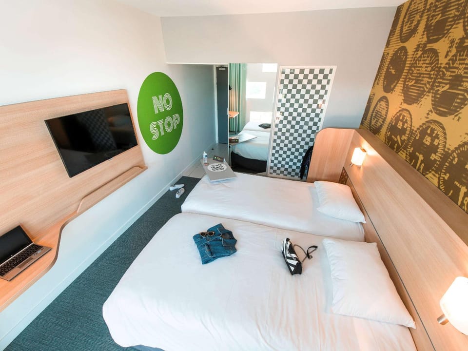 Guestroom
