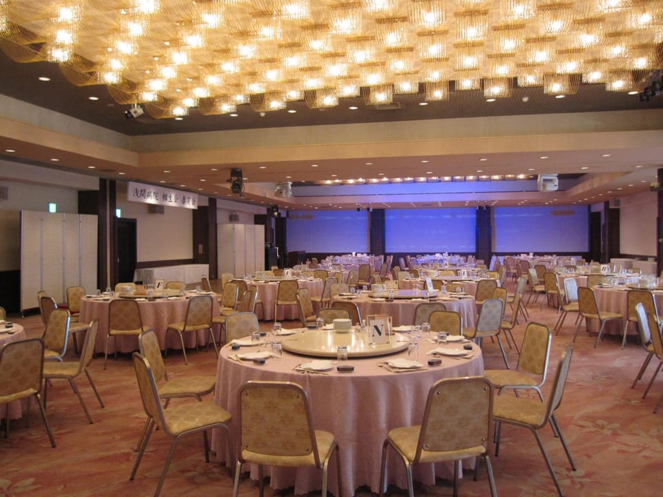 Banquet hall