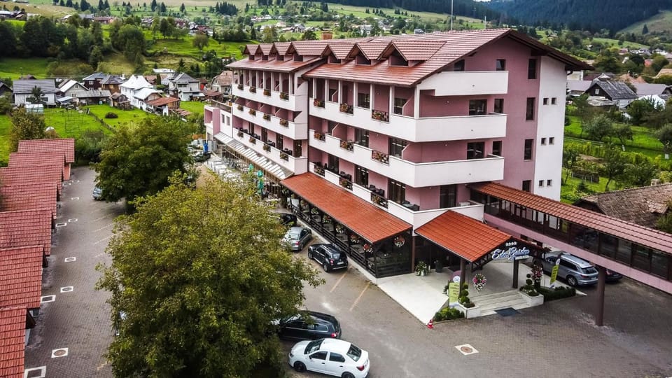 Hotel Eden Garden Spa Hotel in Romania