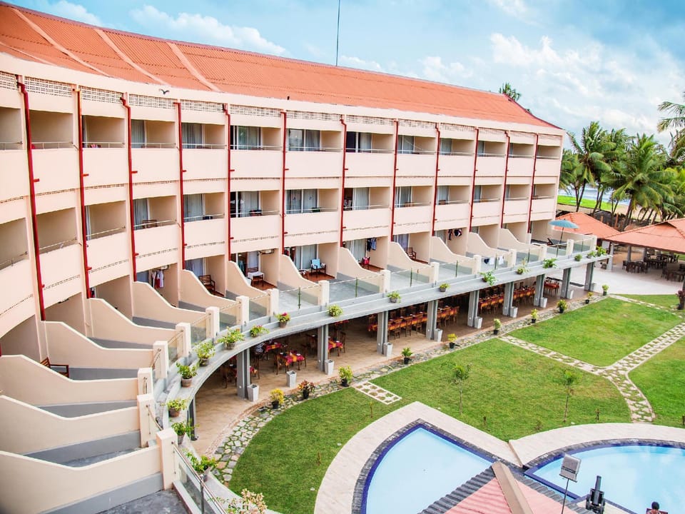 Paradise Beach Hotel Resort in Negombo
