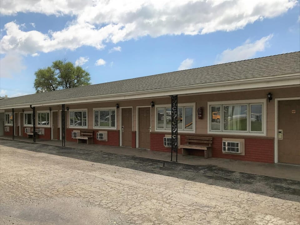 Budget Inn Motel in Ozark Mountains