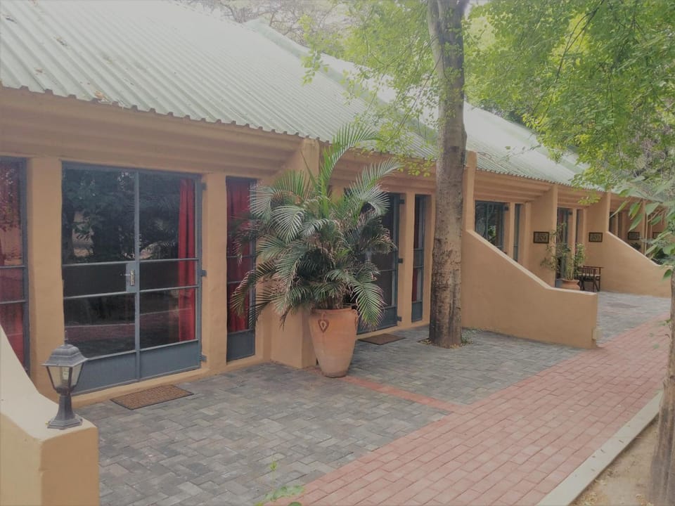 Island Safari Lodge Lodge in Africa