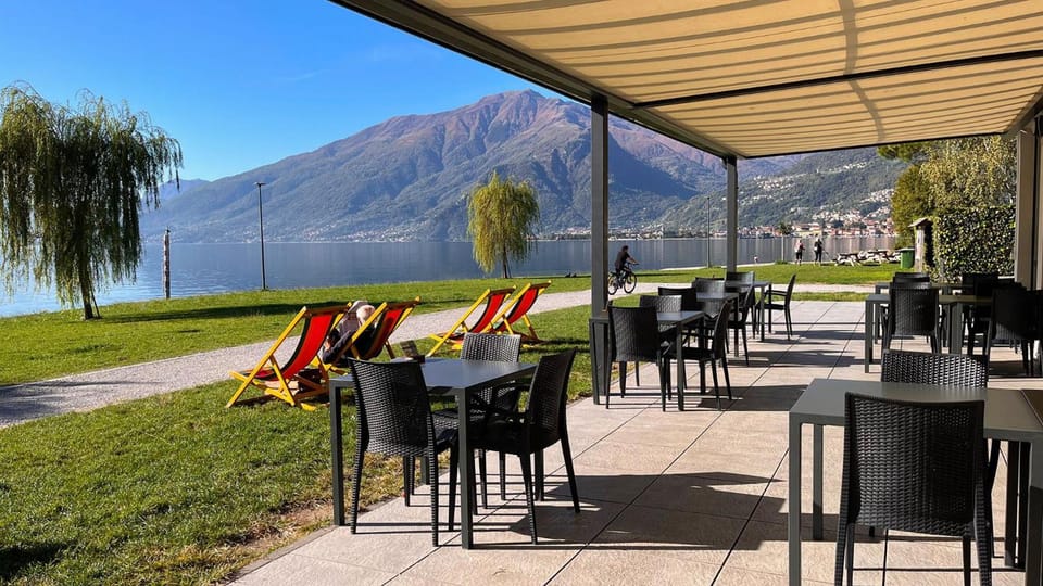 Lake Como Beach Hostel Hostel in Domaso