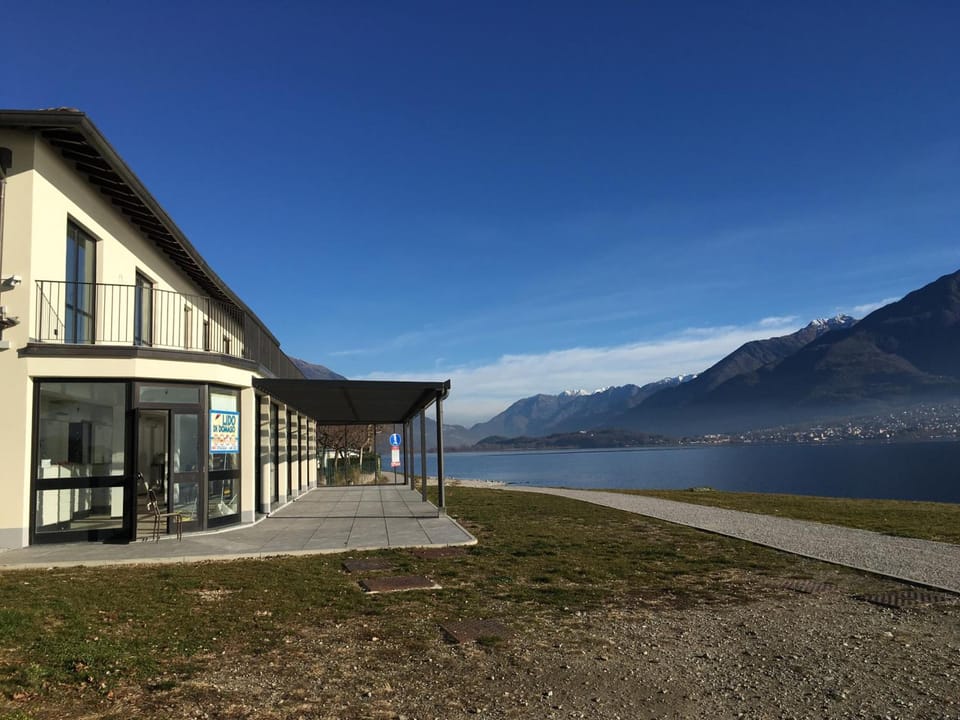 Lake Como Beach Hostel Hostel in Domaso