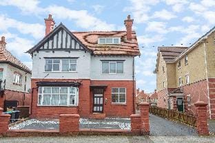 Cherry Property - Blueberry Suite Hotel in Blackpool