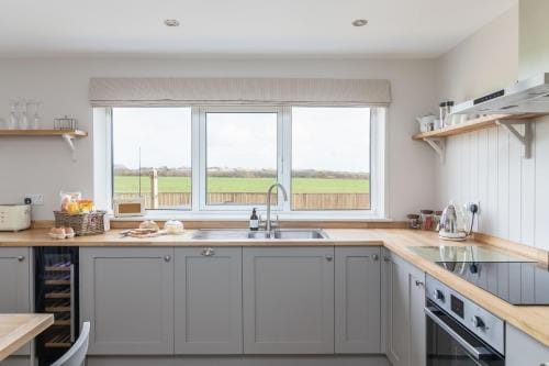 THE VIEW, BROXA - Luxury Lodge - Yorkshire Coast Lodge in England
