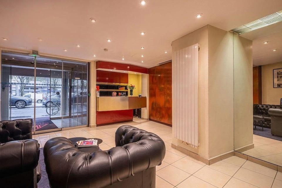 Hotel Les Artistes Hotel in Paris