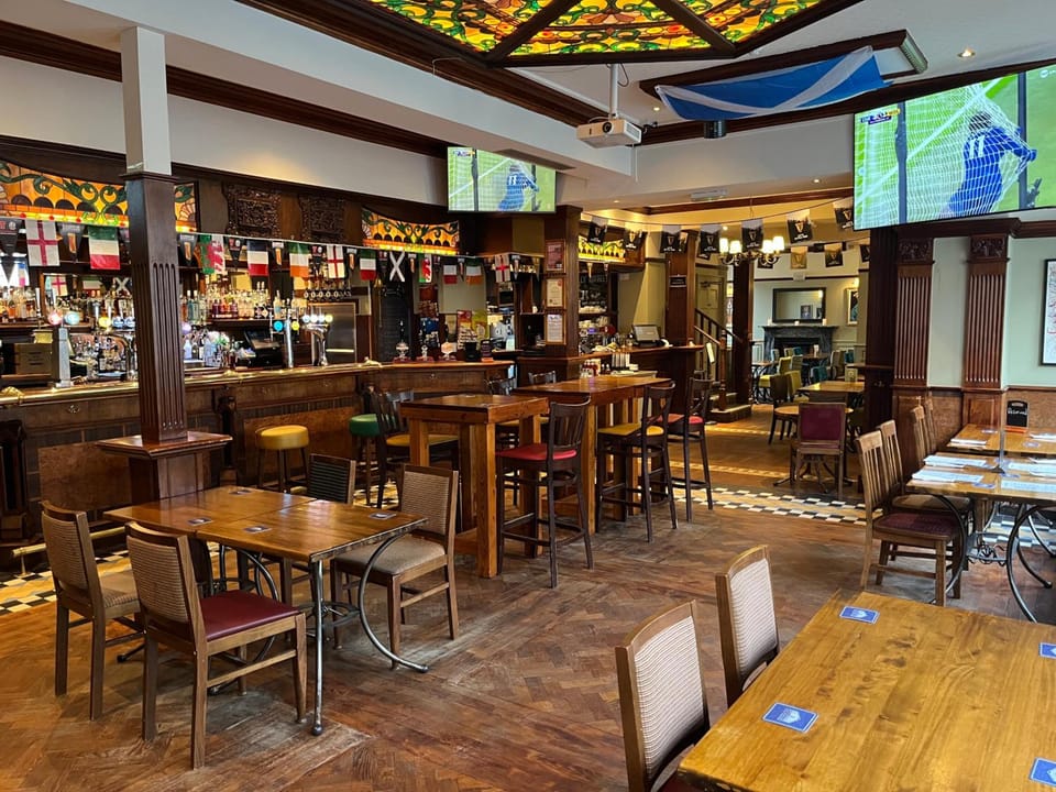 The Globe Inn Hotel in Aberdeen
