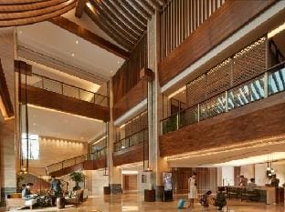 Bright Holiday Village Hotel in Hangzhou