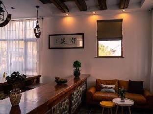 Linxi Hostel Hotel in Hangzhou