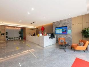 Tianfeng Holiday Hotel (Nanjing Jiangning Longhu Tianjie Zhushan Road Subway Station Branch) Hotel in Nanjing