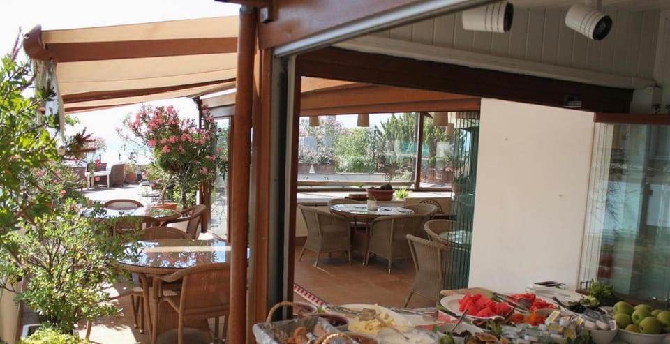 Hotel Sari Konak Hotel in Istanbul