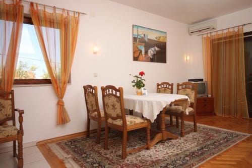 Apartments and rooms with parking space Vodice - 6260 Hotel in Šibenik-Knin County, Croatia