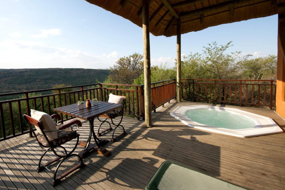 Umzolozolo Private Safari Lodge & Spa Lodge in KwaZulu-Natal