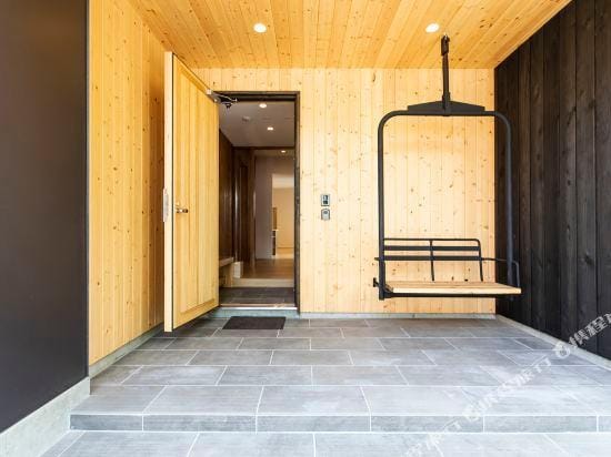 Birchwood Chalet Hotel in Niseko
