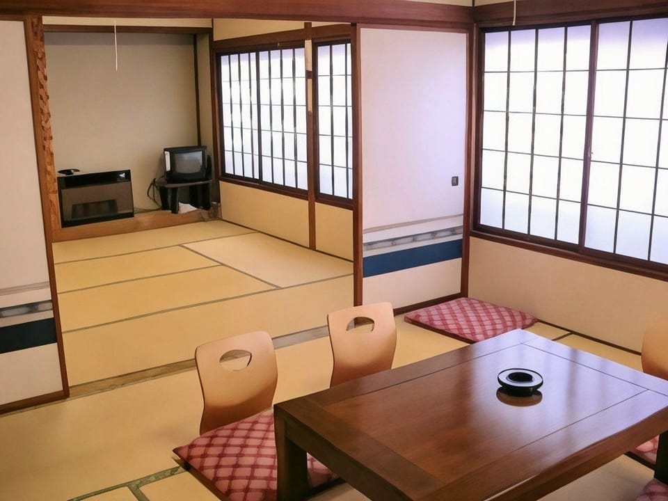 Kamimuraya Ryokan Hotel in Nagano Prefecture